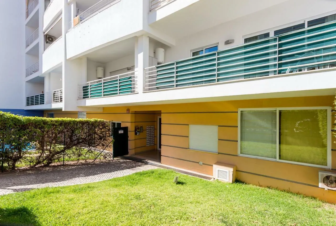 Behappy Top Floor Sunny Balcony With Relaxing Lounge 0*, 포티마오